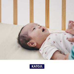 カトージ（KATOJI）ハイシート ミニベビーベッド ナチュラル　02022 Amazon.co.jp: カトージ ベビーベッド ミニ ハイシート ナチュラル