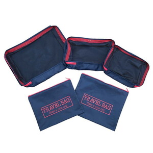 トラベルポーチ