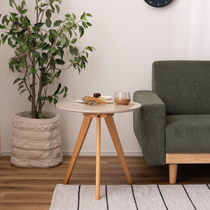 サイドテーブル