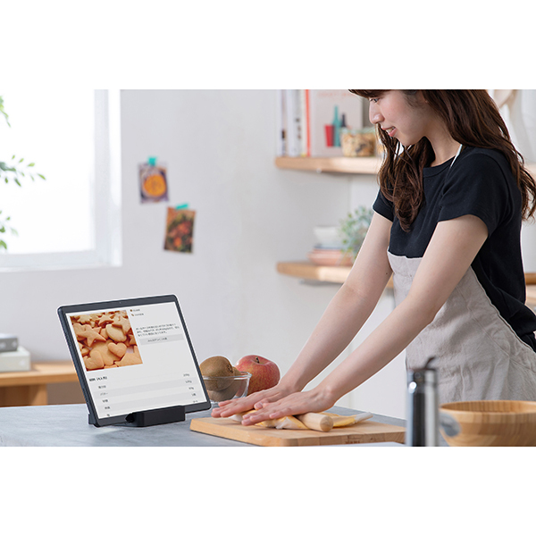 アイリスオーヤマ TM152M4V1-B [タブレットPC 15.6型 / Android / SIM