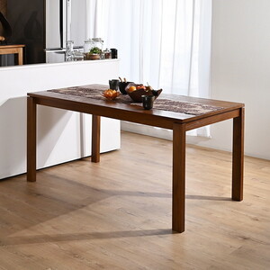 ダイニングテーブル