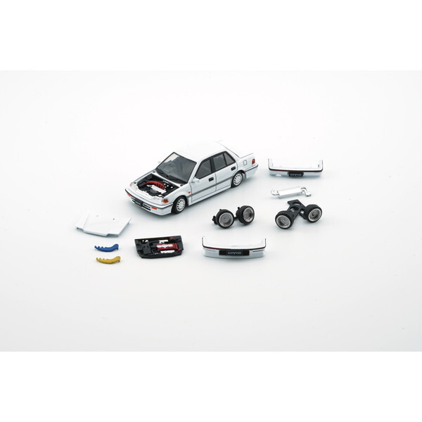 �r�[�G���N���G�C�V�����Y �z���_ �V�r�b�N EF2 1991 �z���C�g (RHD) 64B0402