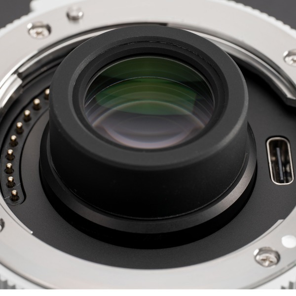 VILTROX TC-2.0X E �z���C�g [�e���R���o�[�^�[ (�\�j�[E�}�E���g)]