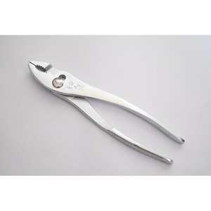 プライヤー・ペンチ・ニッパ