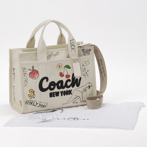 【Coach】スケッチ☆Cargo Tote☆2wayトートバッグ☆CAM73 COACH® Outlet | Cargo Tote Bag With Sketch Print