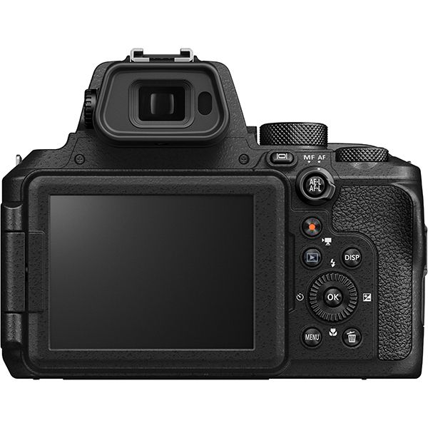 Nikon 83倍超高倍率ズーム搭載 COOLPIX P950 もはや異次元の83倍ズームを搭載した“一応”コンデジ、ニコン