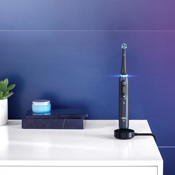 BRAUN iOM72J22BDBK-W ブラックオニキス オーラルB iO7 [電動歯ブラシ