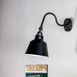 ブラケットライト