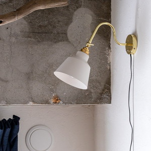 ブラケットライト