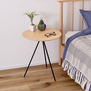 サイドテーブル