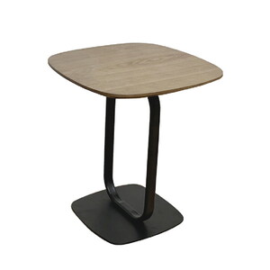 サイドテーブル