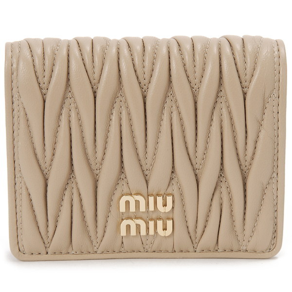 ミュウミュウ(MIUMIU) 財布 | 通販・人気ランキング - 価格.com
