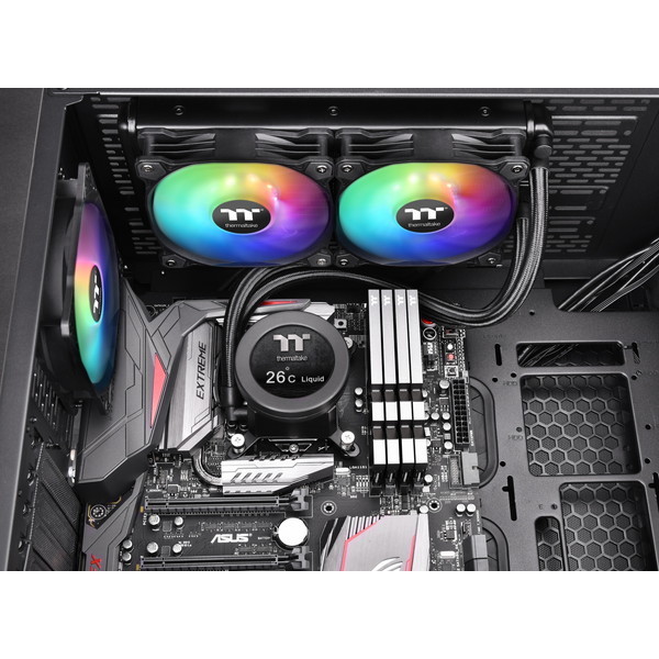 Thermaltake CL-W349-PL12SW-A Floe Ultra 240 RGB [CPUクーラー