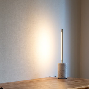 フロアライト・フロアスタンド