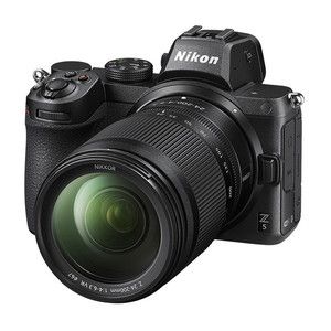 Nikon Z 5 24-200 レンズキット [ミラーレス一眼カメラ(2432万画素)]