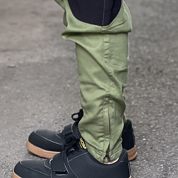 コーコス RKB8933 綿フロッグパンツカーキ S | 激安の新品・型落ち