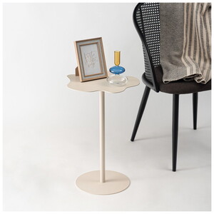 サイドテーブル