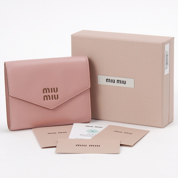 MIU MIU ミュウミュウ 三つ折り財布 ピンク 5MH040 2CV6 F04AN BI FOLD