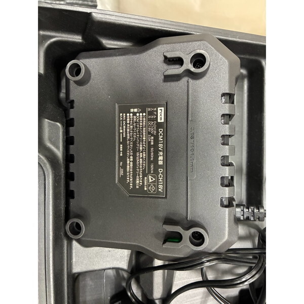DCM 18V スターターキット [充電式ブラシレスインパクトドライバー