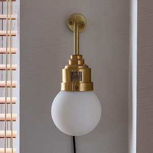 ブラケットライト