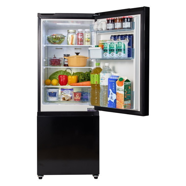 Hisense ブラック冷蔵庫 ガラス棚付き Hisense ブラック冷蔵庫 ガラス