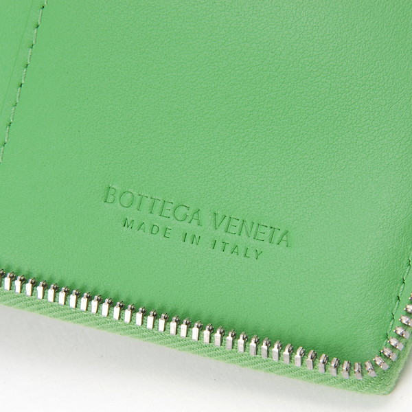 BOTTEGA VENETA ボッテガヴェネタ 二つ折り財布 グリーン 649596 VBWD2