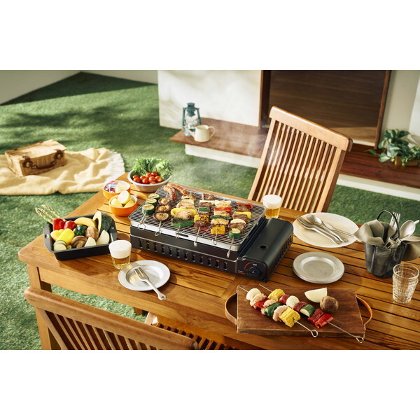 BBQ グリルヤード BBQコンロ　早い者勝ち！超大人気商品！ イワタニ CB-WBG-1 マットブラック ワイド BBQ グリル [カセットガス