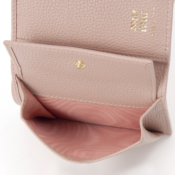 MIU MIU ミュウミュウ 三つ折り財布 ピンク 5MH040 ADT7 F0615