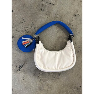 小田清 豊岡工房 軽量牛革ボディショルダー ブラック 438301 | 激安の