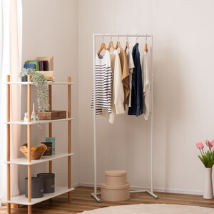 ハンガーラック・ポール